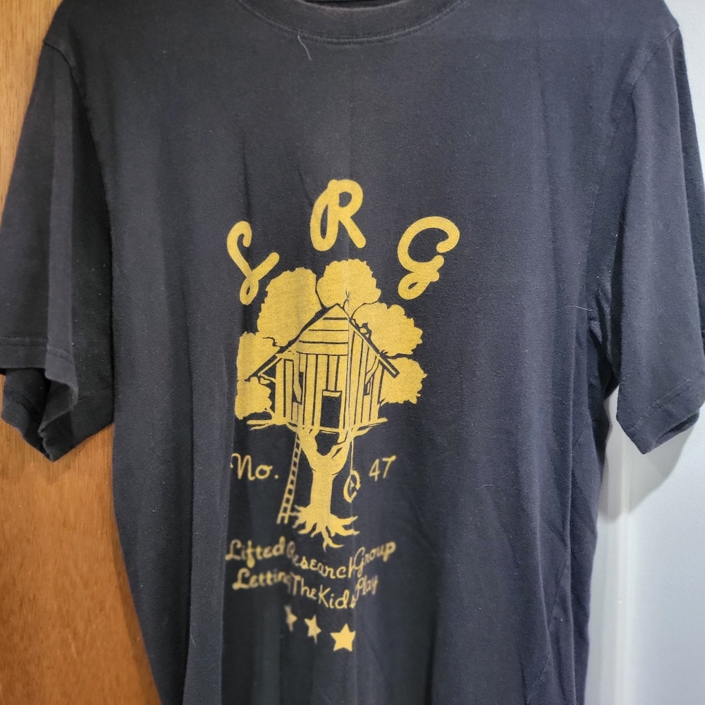 Tree house black shirt